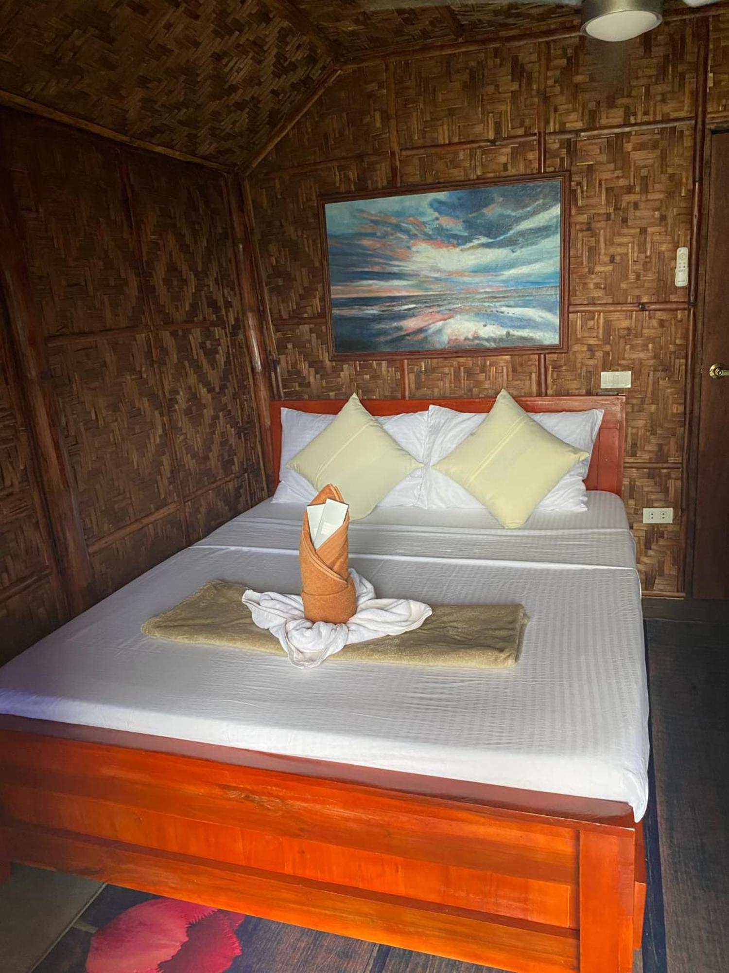 Готель Jush Native And Glamping Dauis Екстер'єр фото